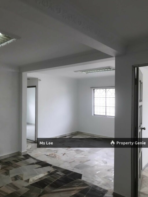 End Lot 2 Storey Town House (1St Floor unit)-Taman Sri Sentosa @ Klang-Ready 31/10