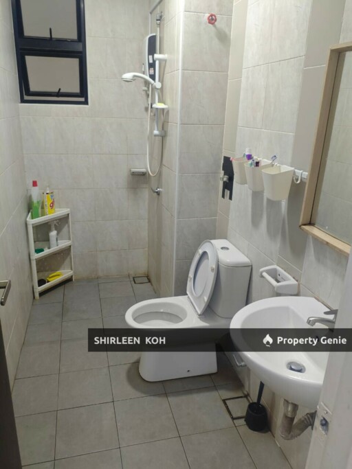 Room for Rent at Sky Breeze Apartment @ Bukit Indah