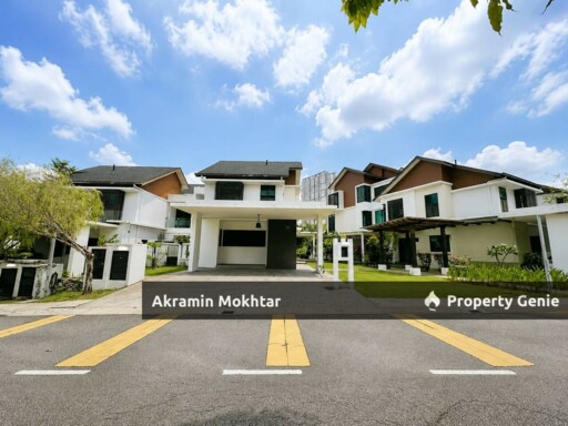 Freehold, Facing Open & Partially Furnished | 2 Storey SemiD Beethoven, Symphony Hills Cyberjay
