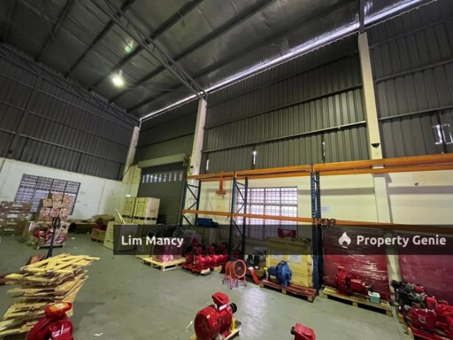 Kempas Utama Light Industrial Detached Factory For Rent
