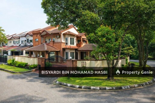 4,580 SQ.FT Corner Lot Double Storey Terrace House , USJ 23 Subang Jaya.