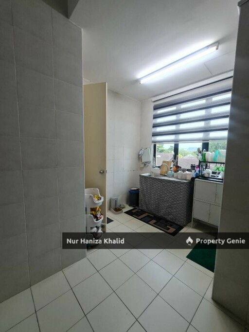 Town House, Lake Valley Avenue 2, Bandar Tun Hussein On Cheras Selangor