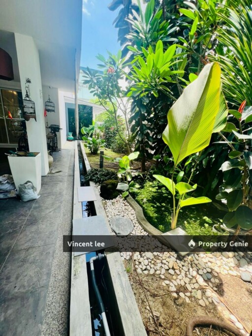 Taman Meranti Jaya, 3 Storey Luxurious Bungalow with Swimming Pool, Freehold, Facing North, Tip Top Condition