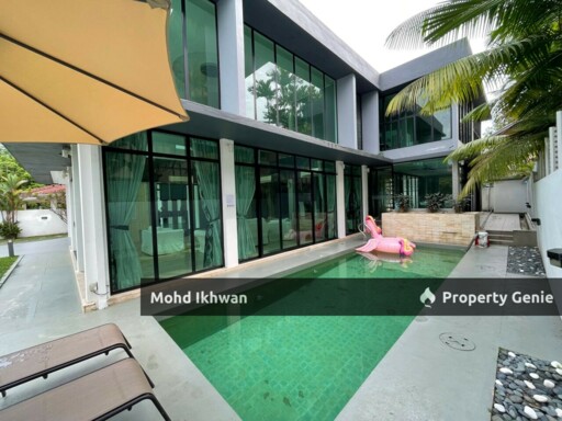 2 STOREY BUNGALOW JALAN AYER MOLEK TASIK TITIWANGSA
