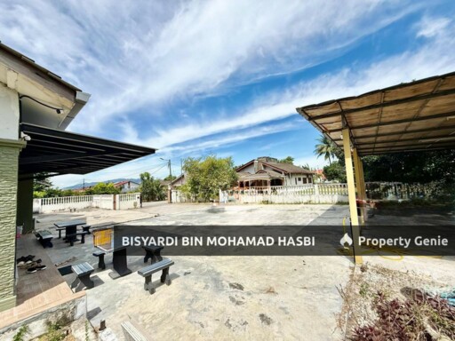 Freehold 11,144 SQ.FT Renovated Corner Lot Single Storey Bungalow Taman Bukit Chedang, Seremban.