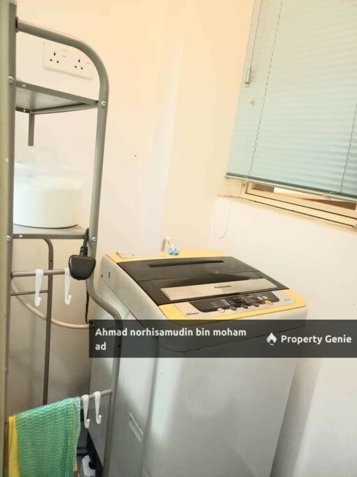 Fully Furnished, Suria Residence, Bukit Jelutong, Selangor.
