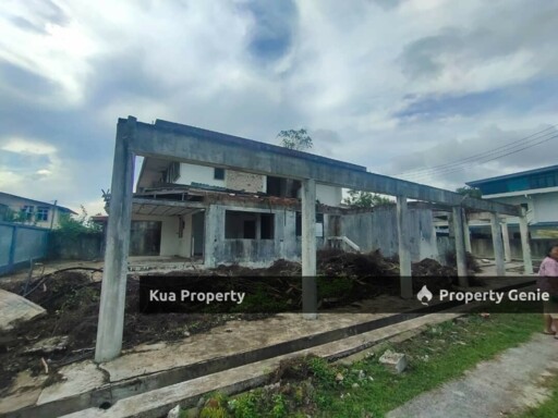 Double Storey Semi-Detached House FOR SALE! Located at Rubber Road