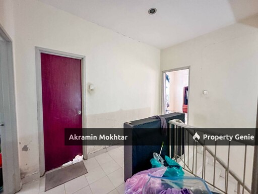 End Lot & Renovated | 2 Storey Terrace Taman Mawar 2, Bandar Baru Salak Tinggi.