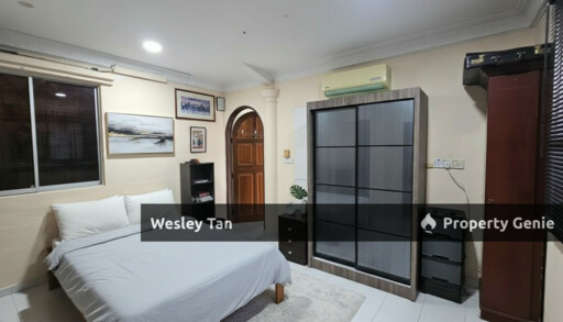 Single Storey SemiD Ayer Keroh Fully Extended 5rooms Extra Garden Area