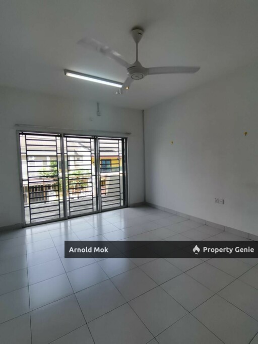 Spacious 4R3B 2-Storey Terrace @ Taman Scientex Senai | Senai Idaman