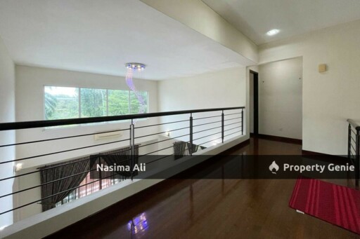 Facing Park- 3 Storey Bungalow (Villa Teratai Kayangan Heights Seksyen U9 Shah Alam )
