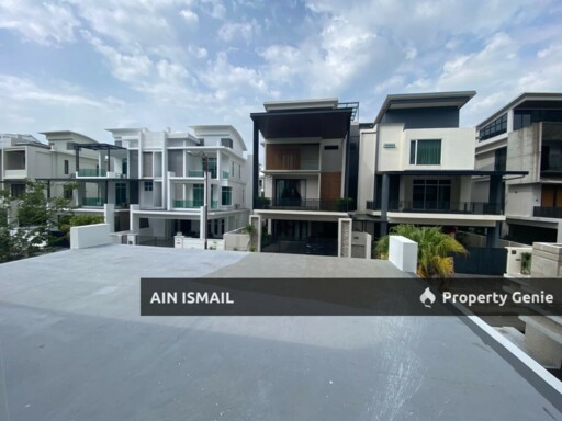 SEMI-D 2 TINGKAT SETENGAH PRINCETON TELUK CHEMPEDAK KUANTAN