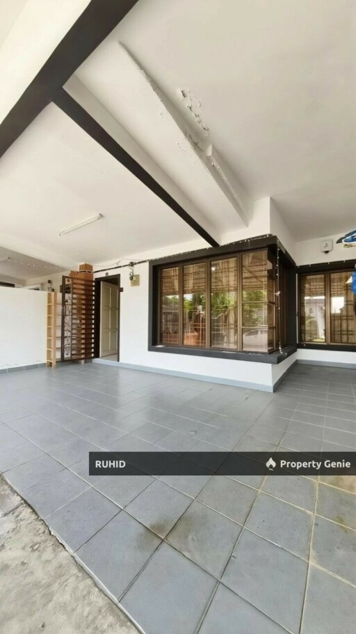 Freehold Seri Austin Single Storey Terrace House 3R2B