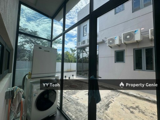 ENDLOT Ujong Pasir 8 Residence 2.5 Storey Superlink