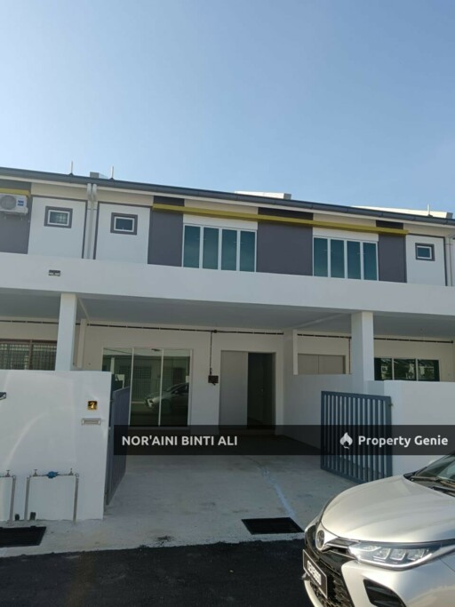 RUMAH TERES 2 TINGKAT INDERA MAHKOTA 18 ATABARA KUANTAN PAHANG