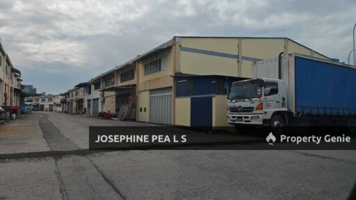 Kepong Perindustrian KIP | Corner 1.5 Storey Factories for Rent