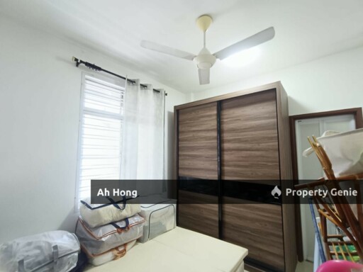 Bukit Indah / Double Storey End Lot / Renovated Unit / Freehold