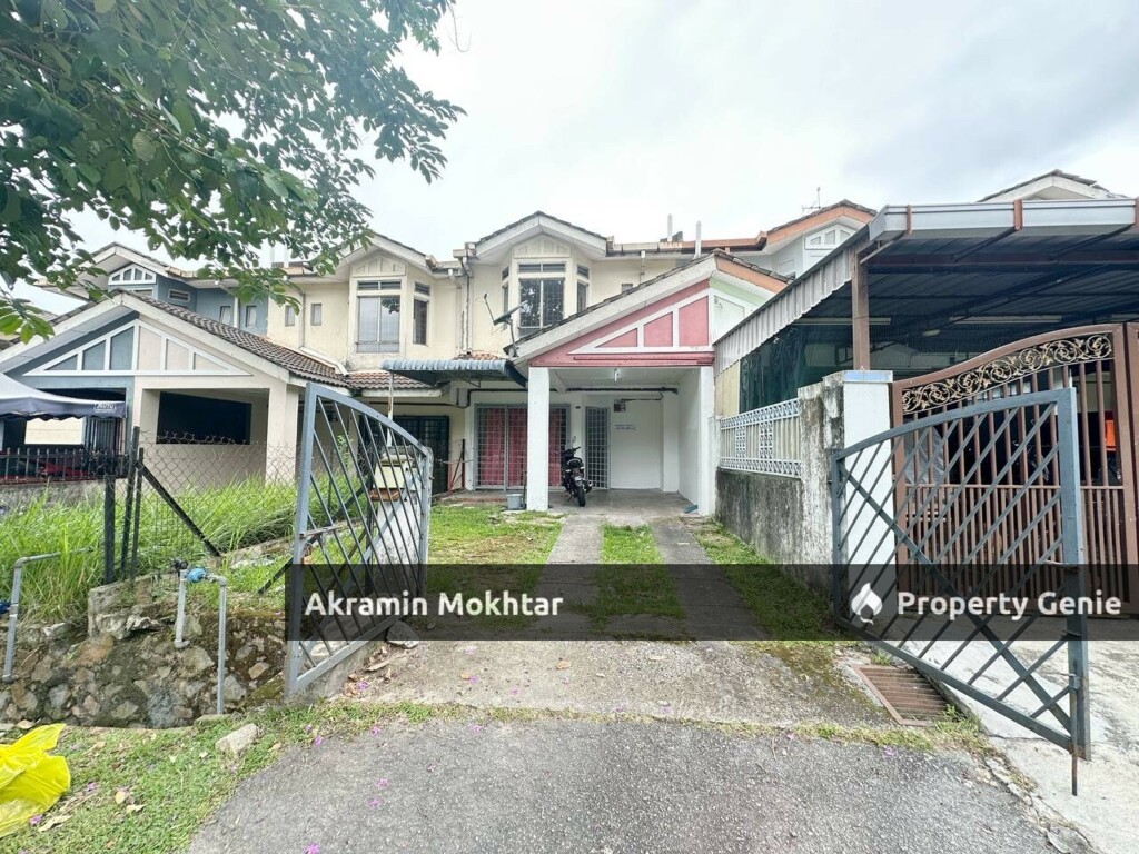 Freehold & Facing Open | Double Storey Jalan Anggerik Bukit Sentosa Rawang