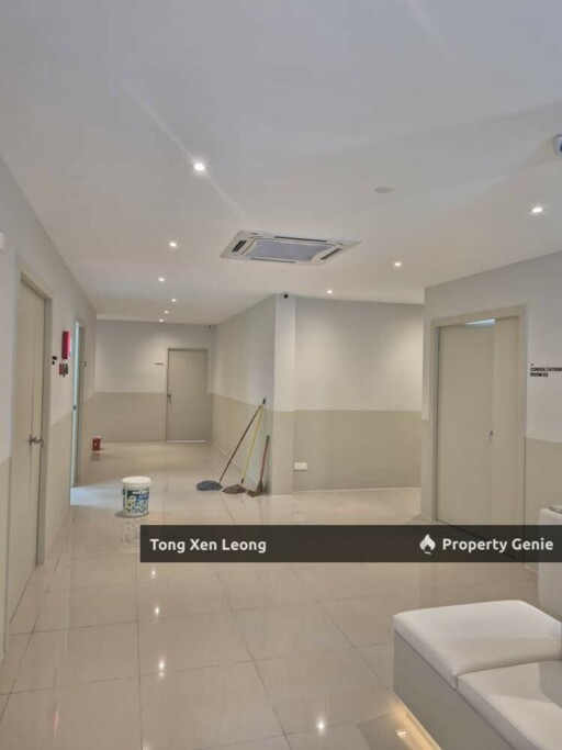 Double Storey Facing Mainroad Shoplot For Sale @ Merdeka Permai !!