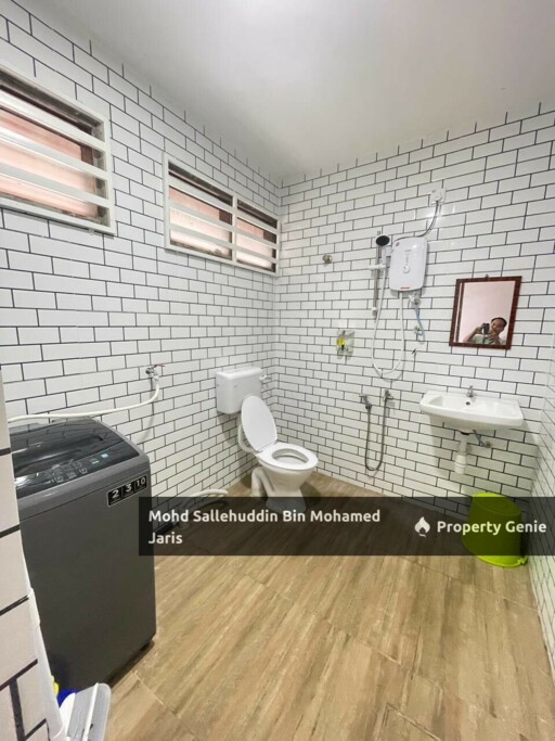 Rumah Teres End Lot Kg Jawa Kuantan (Partial Furnished)