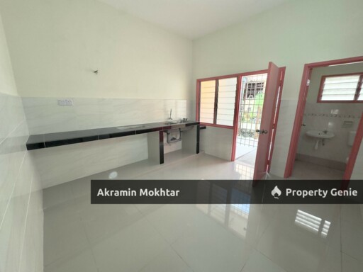 FREEHOLD, FACING PLAYGROUND & FULLY REFURBISHED | 2-STOREY TERRACE  TAMAN PELANGI SEMENYIH, SEMENYIH