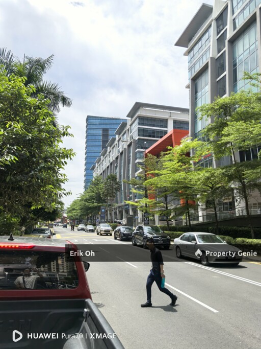 Queen Avenue Office for Sale