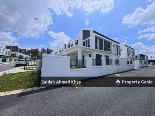 End Lot Double Storey Terrace Aderyn Setia Alam Sari Kajang