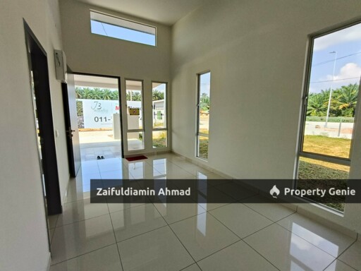 J3 Residence Terraced Home In Dengkil, Freehold 1040 Sqft