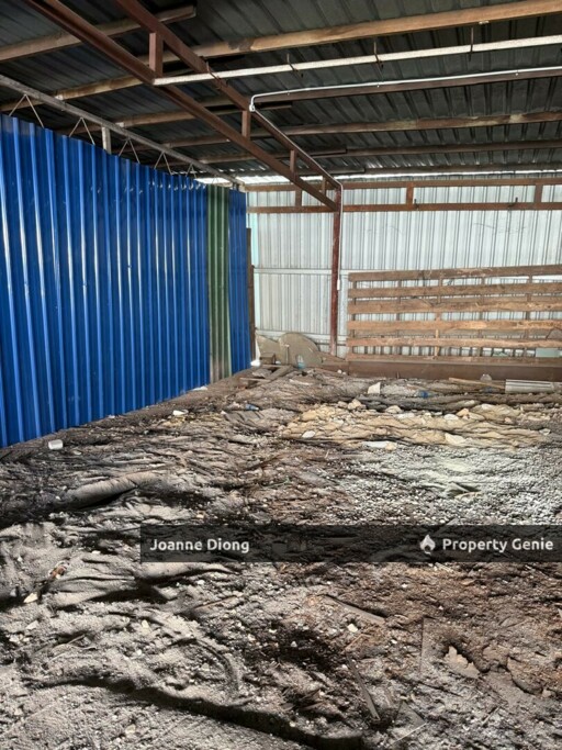 Jalan PJU1 Kampung Cempaka Warehouse