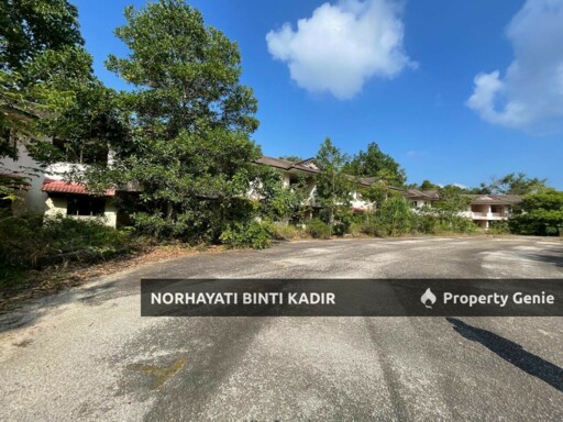 RESORT BESERTA TANAH 5.85 EKAR DI KG CHERATING