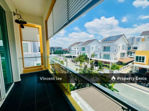 Taman Meranti Jaya, 3 Storey Luxurious Bungalow with Swimming Pool, Freehold, Facing North, Tip Top Condition