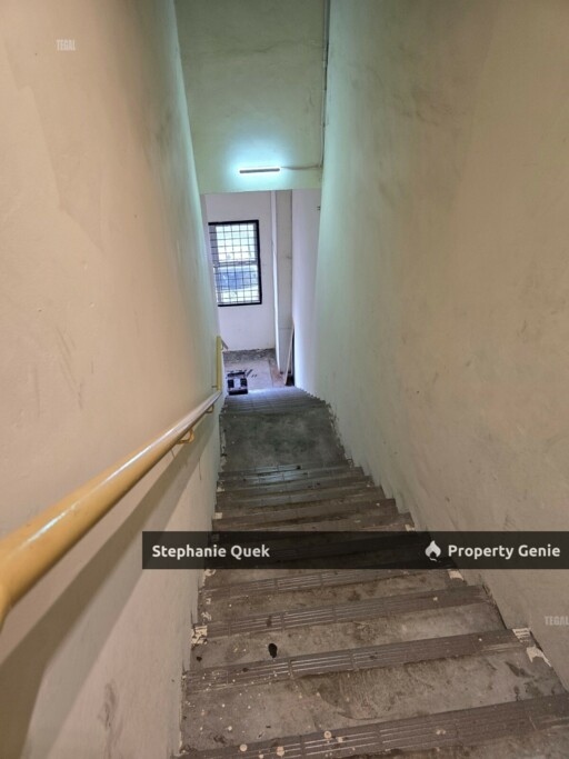 1.5 Storey With CF Link Factory For Sale @ Bukit Kemuning Sek 34