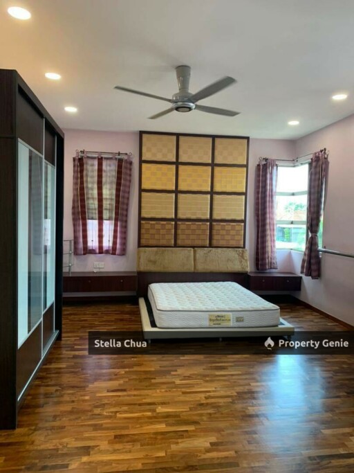2.5 Storey Cluster Intermediate Lot @ Austin Height / Mount Austin For Sale