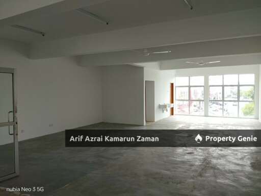 FOR RENT | SHOPLOT OFFICE @ LAKE VALLEY, BANDAR TUN HUSSEIN ONN