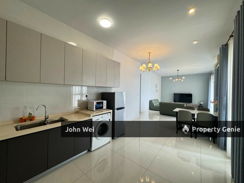 🌸Royal Strands For Rent 🌸