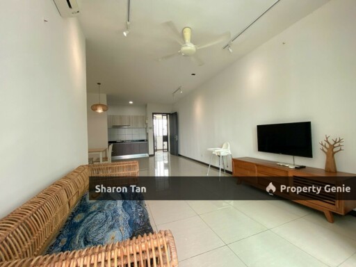 Hot Area Molek Regency 2 Parking 2 Bedroom Golf & Pool View Bath Tub