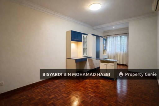 4,580 SQ.FT Corner Lot Double Storey Terrace House , USJ 23 Subang Jaya.