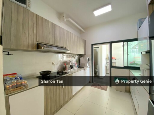 Luxury Marina Residence 3 Bedroom Apartment, Bayu Puteri 5 min to Ciq