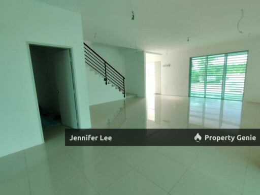 KLEBANG, IPOH FREEHOLD UNOCCUPIED DOUBLE STOREY TERRACE CORNER UNIT WITH HUGE SIDE LAND