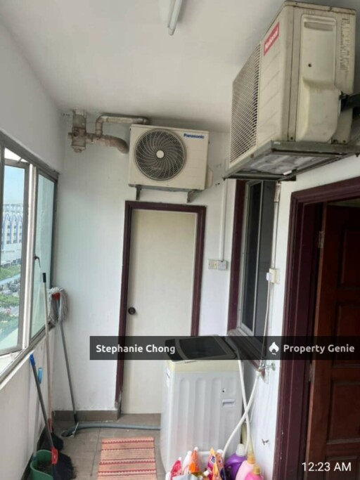 University Towers, Opposite UM Medical Centre, Renovated & Furnished!