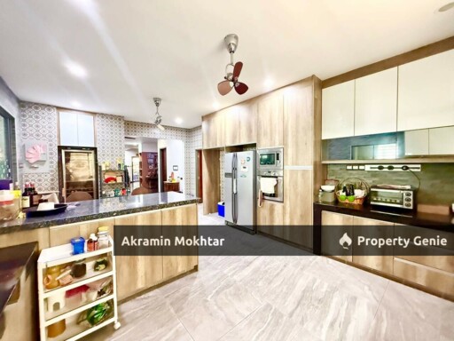 Freehold & Fully Renovated | 3 Storey Semi-D Taman Saujana Suria Kajang