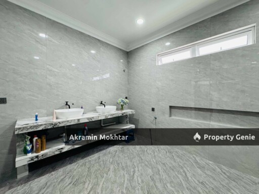 CORNER LOT Bungalow House 2 Storey Seksyen 6 Shah Alam Selangor