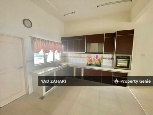 D'Kayangan, Shah Alam | 2-Storey Superlink 5+1 Bedrooms | RM1.25M - Renovated and Non Bumi Lot