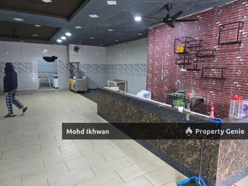 Shoplot Ground Floor Corner Unit In Puncak Alam 1540 Sqft