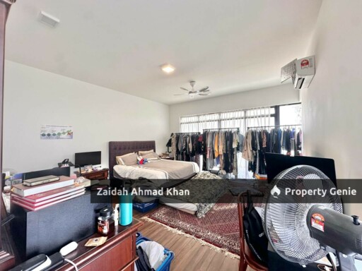 THE MULIA RESIDENCES CYBERJAYA 3 STOREY TERRACE  ENDLOT with Land