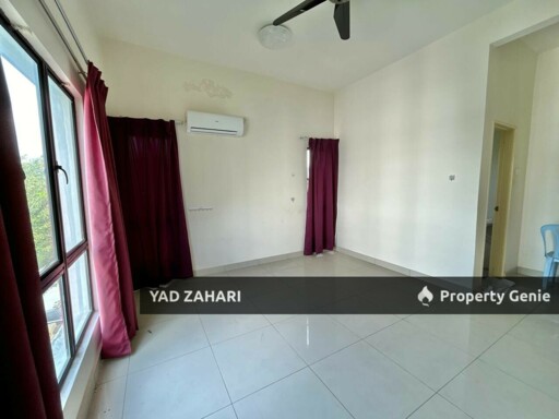 Saujana Villa, Taman Prima Saujana, Kajang | 2.5 Storey Bungalow 5 Bedrooms | RM1.75M - Gated and Guarded, Freehold, Spacious Hall & Built Up