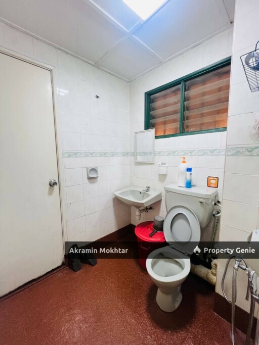 Freehold, Facing Open, Partially Furnished & Extended | Double Storey Terrace Taman Puchong Utama PU 10 Puchong