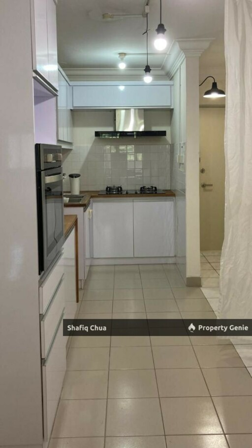 Well Kept 3 Bedroom Unit 1 Car Park Flora Damansara Apartment For Sale