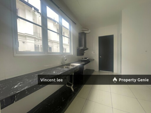 Stoneridge Eco Majestic  36X80 Semi-D Cluster, Renovated Condition, Semenyih