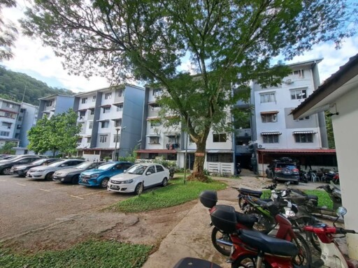 Kelumpuk Sunding Malam